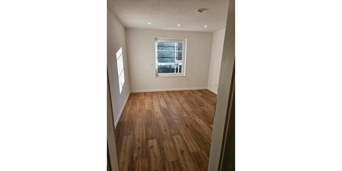 Etagenwohnung Neckarbischofsheim - 3 Zimmer, 75 m&sup2;, 750&euro; | Angebot:25483454