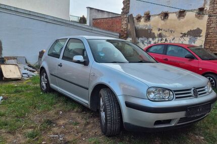 VW Golf 229.000 km 600 &euro; östringen 76684