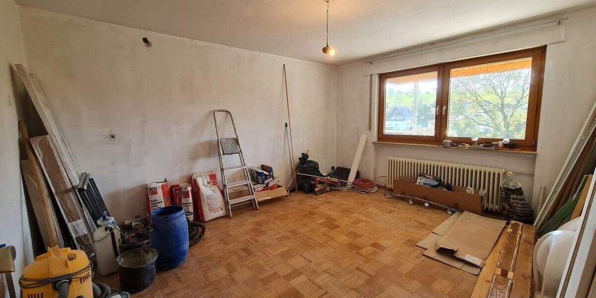 Einfamilienhaus Gundelsheim Tiefenbach - 7 Zimmer, 200 m&sup2;, 479.000&euro; | Angebot:25744935