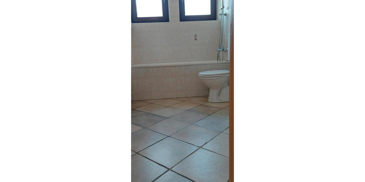 Etagenwohnung Markgröningen - 3 Zimmer, 93 m&sup2;, 1.200&euro; | Angebot:25710215