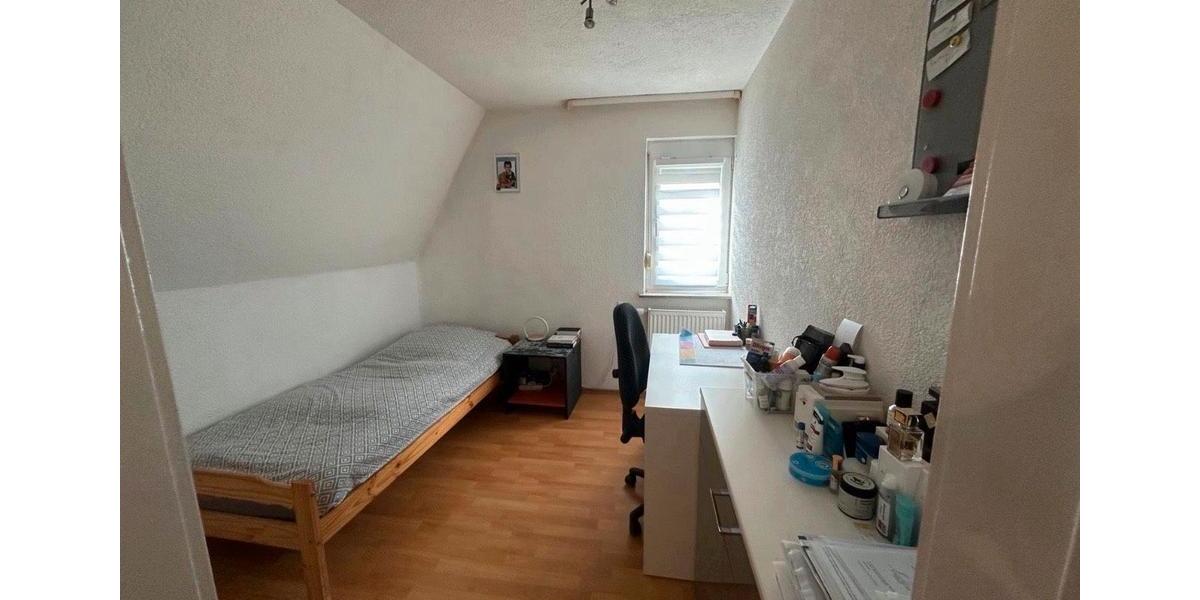 Einfamilienhaus Heilbronn Böckingen - 8 Zimmer, 168 m&sup2;, 520.000&euro; | Angebot:25855541