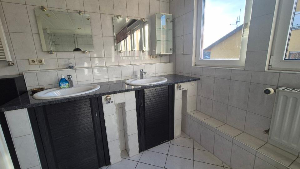 Etagenwohnung Königsbach-Stein Stein - 4 Zimmer, 120 m&sup2;, 1.190&euro; | Angebot:25886726