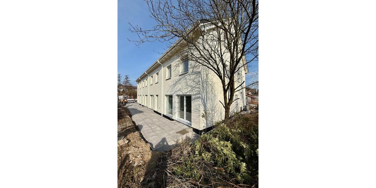 Reihenhaus Sinsheim - 6 Zimmer, 155 m&sup2;, 1.850&euro; | Angebot:24811528