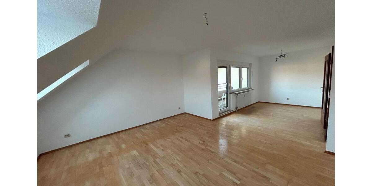 Dachgeschoßwohnung Leimen - 1.5 Zimmer, 50 m&sup2;, 639&euro; | Angebot:25979010