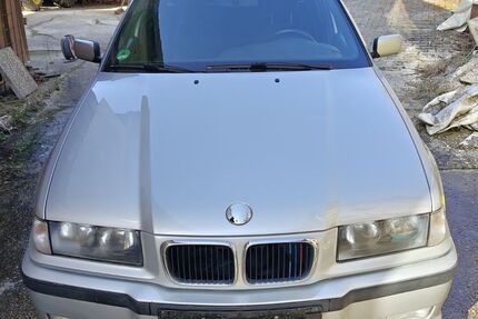 BMW 320 168.000 km 4.900 &euro; Mühlacker 75417