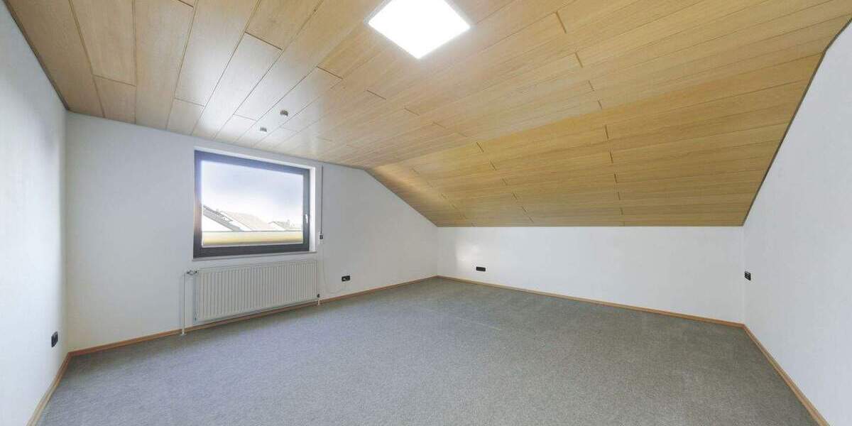 Mehrfamilienhaus, Wohnhaus Besigheim - 7 Zimmer, 225 m&sup2;, 876.000&euro; | Angebot:25749260