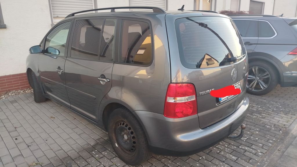 VW Touran 247.000 km 900 &euro; Weingarten 76356