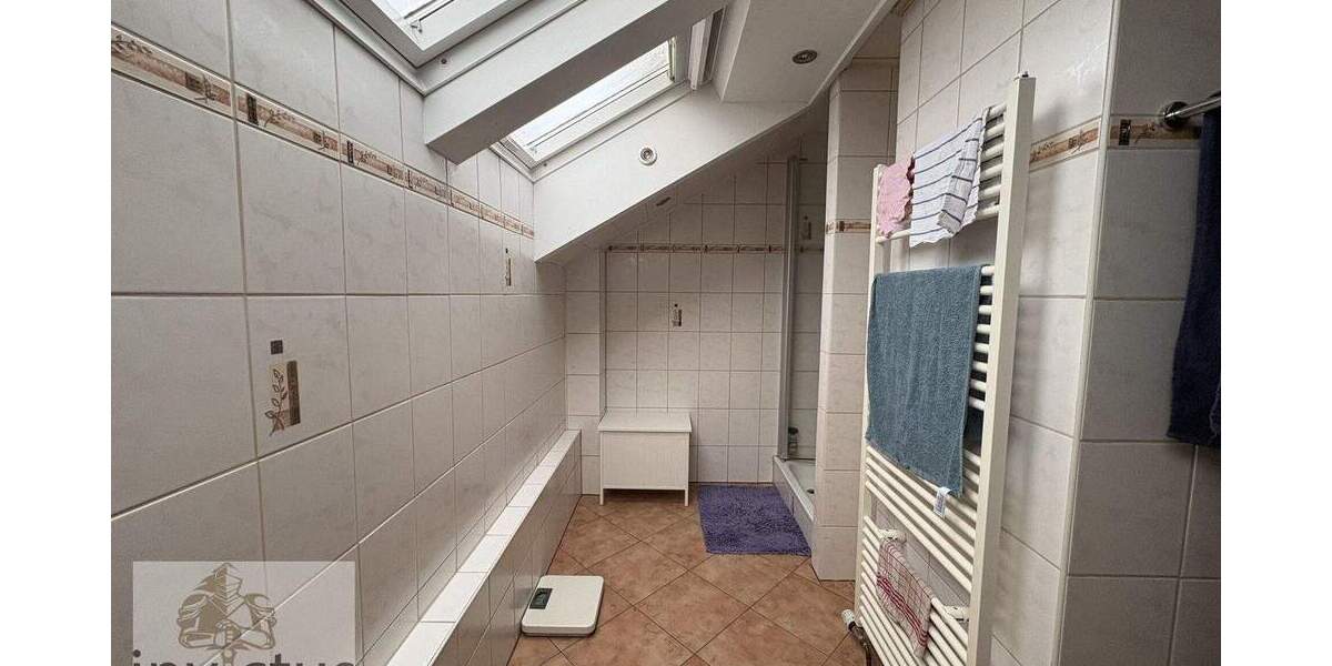 Einfamilienhaus Gundelsheim / Bachenau Bachenau - 8 Zimmer, 186 m&sup2;, 495.000&euro; | Angebot:25742871