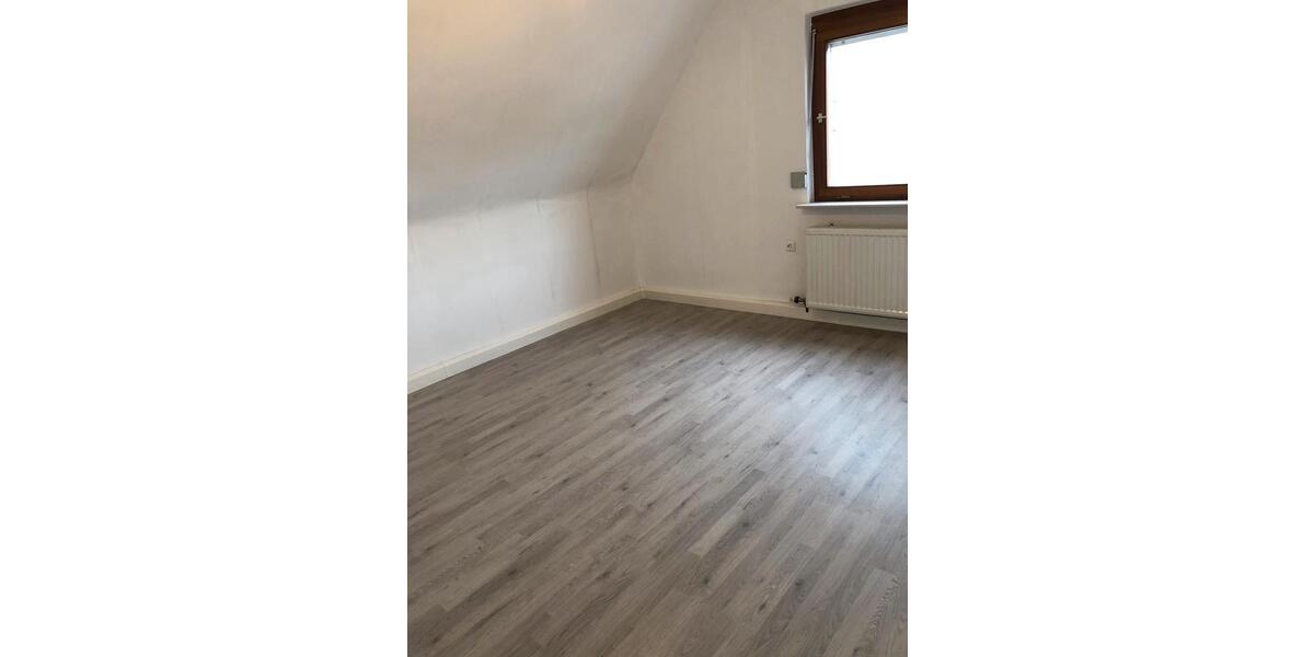 Dachgeschoßwohnung Neckarsulm - 3 Zimmer, 60 m&sup2;, 820&euro; | Angebot:25171972