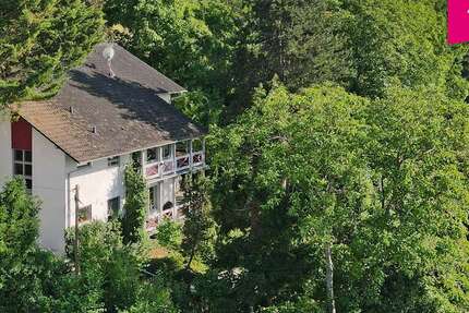 Haus Bruchsal - 9 Zimmer, 241 m&sup2;, 795.000&euro; | Angebot:23830012