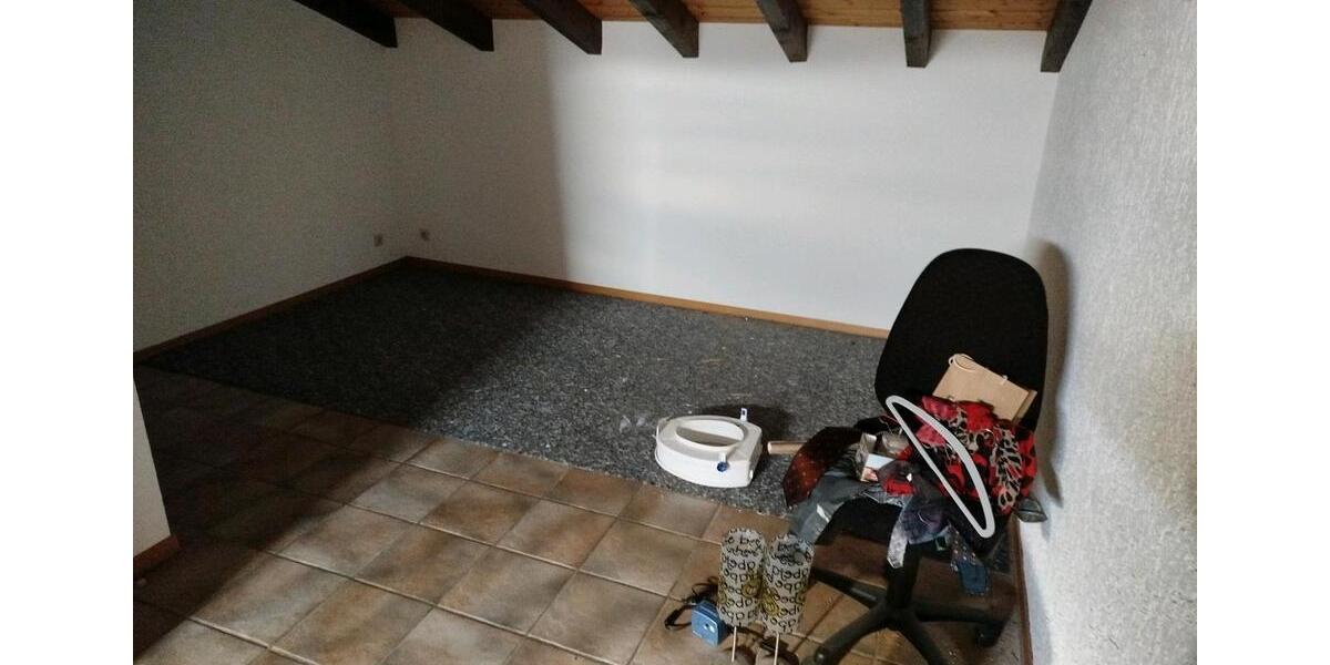 Etagenwohnung Massenbachhausen - 1 Zimmer, 35 m&sup2;, 650&euro; | Angebot:24601502