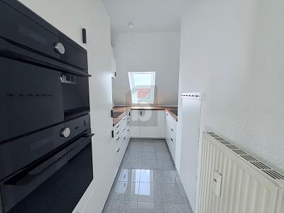 WOHNJUWEL AUF ZWEI EBENEN MIT ELEGANTEM FLAIR - Maisonettenwohnung Pleidelsheim | Angebot:25994804