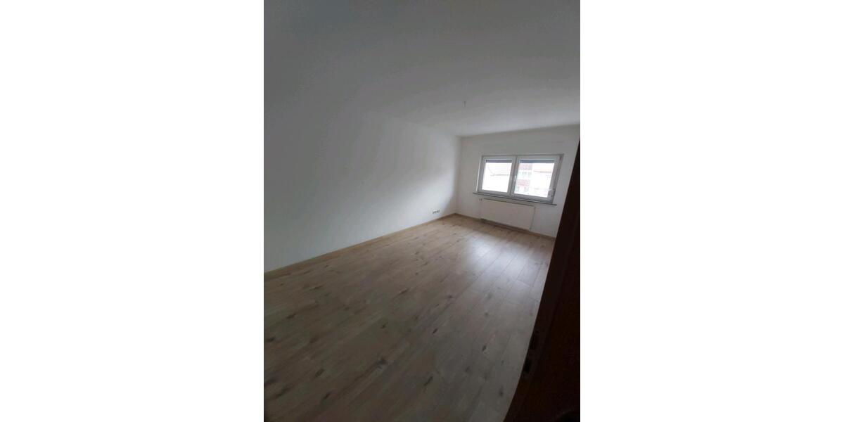 Etagenwohnung Nordheim - 3 Zimmer, 85 m&sup2;, 1.020&euro; | Angebot:25940719