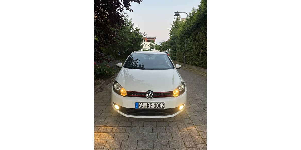 VW Golf 214.000 km 3.500 &euro; Bruchsal 76646