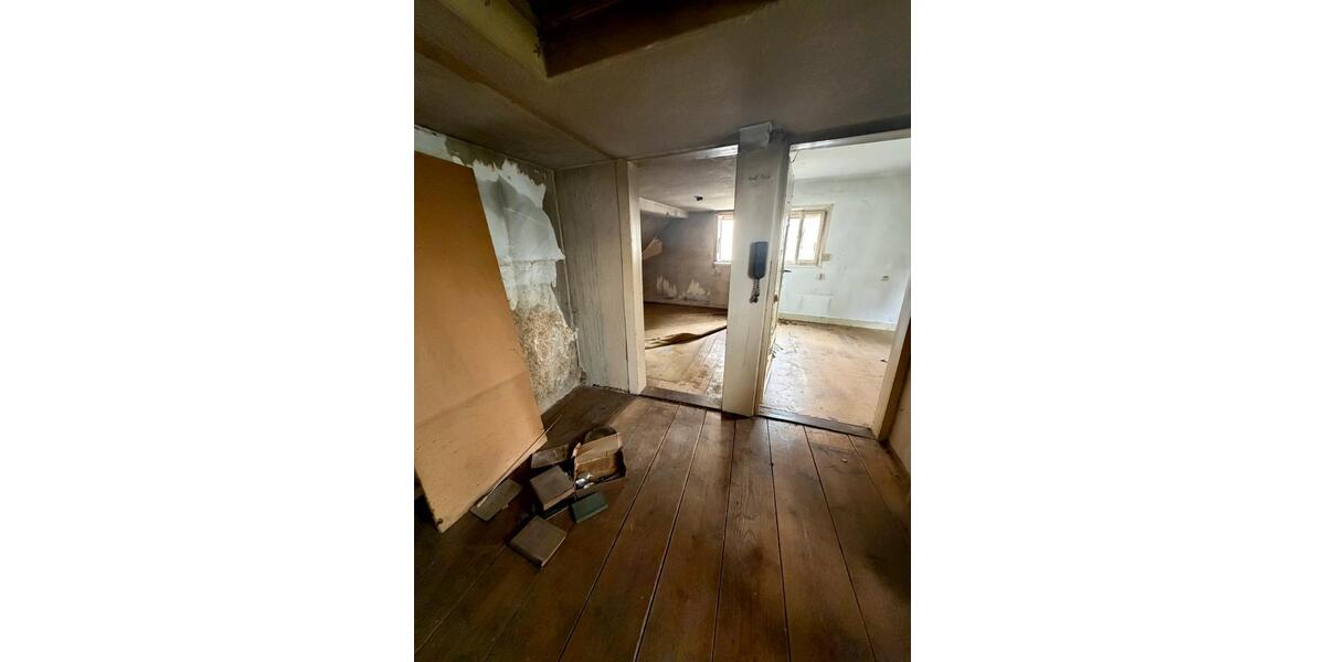 Einfamilienhaus Lauffen am Neckar - 4 Zimmer, 60 m&sup2;, 69.000&euro; | Angebot:26794447