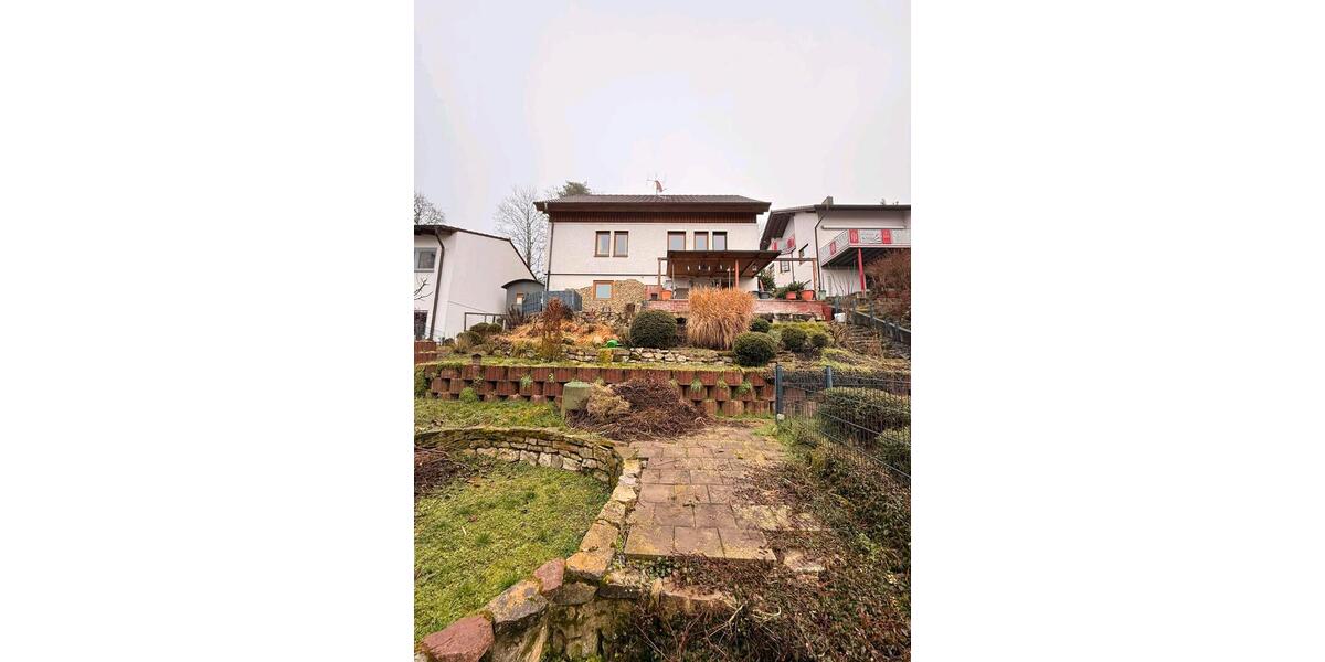 Einfamilienhaus Neckarbischofsheim - 5 Zimmer, 132 m&sup2;, 280.000&euro; | Angebot:27029069