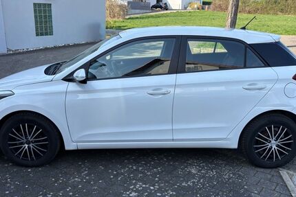 Hyundai i20 106.000 km 7.300 &euro; Sinsheim 74889