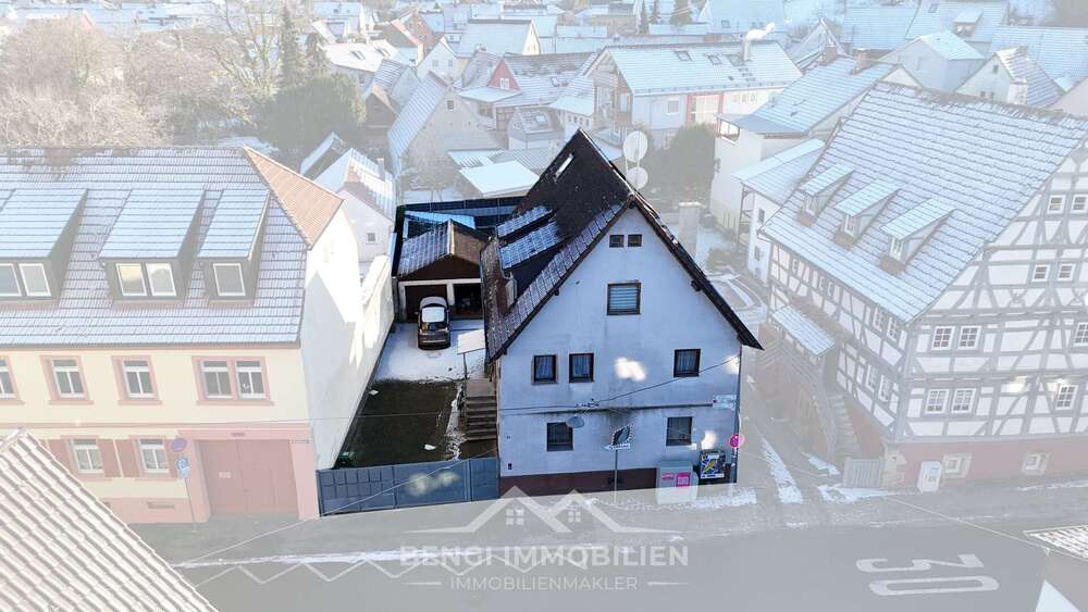Einfamilienhaus Bretten - 9 Zimmer, 237 m&sup2;, 399.000&euro; | Angebot:21040990