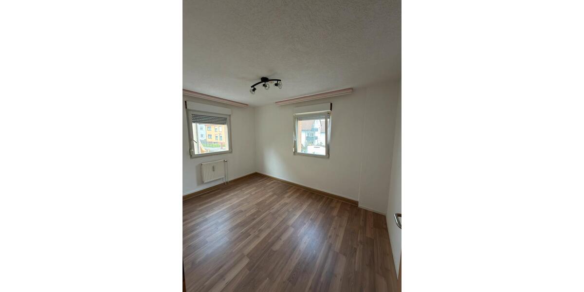 Erdgeschoßwohnung Heilbronn Frankenbach - 3 Zimmer, 50 m&sup2;, 1.000&euro; | Angebot:25823538