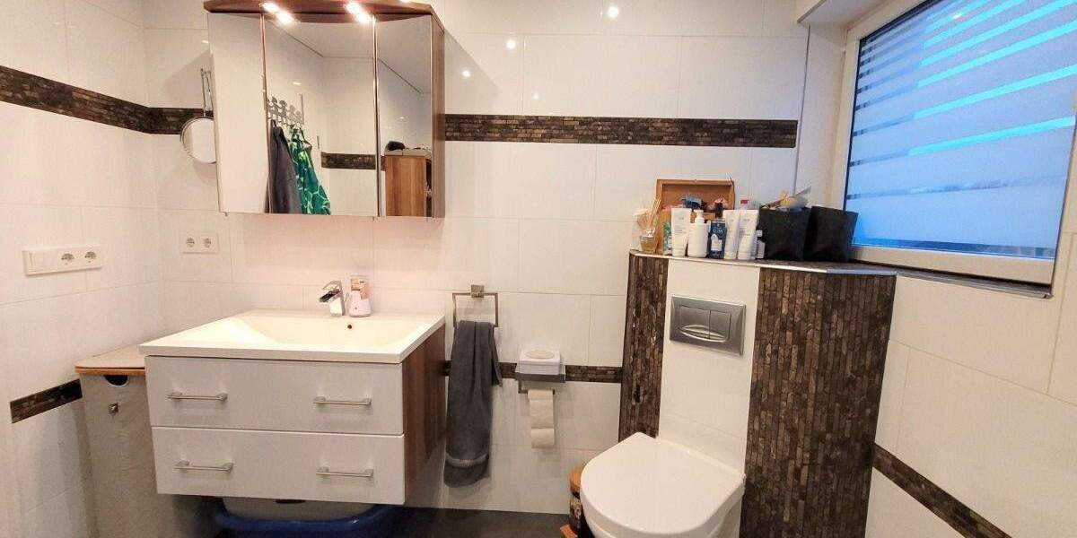 Einfamilienhaus Treschklingen Treschklingen - 9 Zimmer, 247 m&sup2;, 599.000&euro; | Angebot:25770019