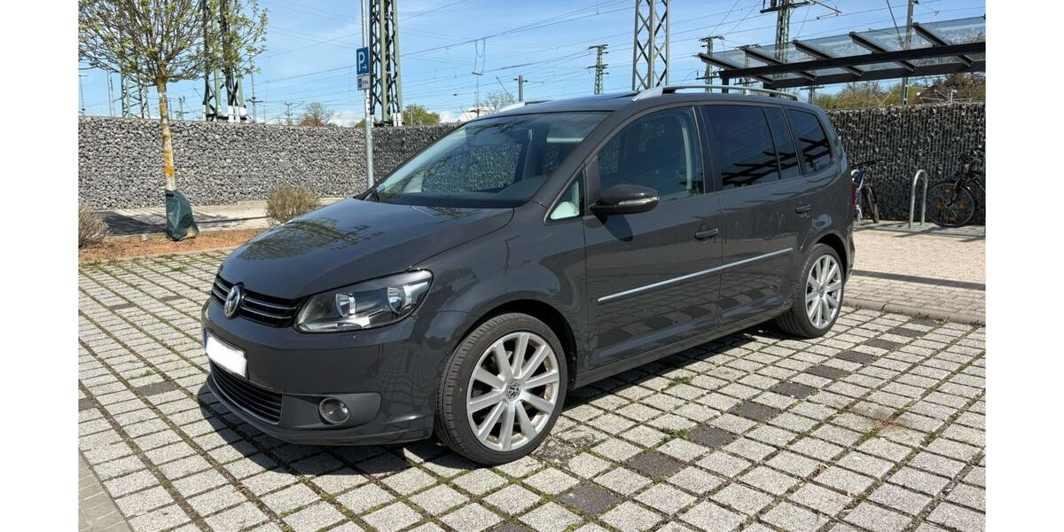 VW Touran 276.000 km 7.800 &euro; Bad Friedrichshall 74177