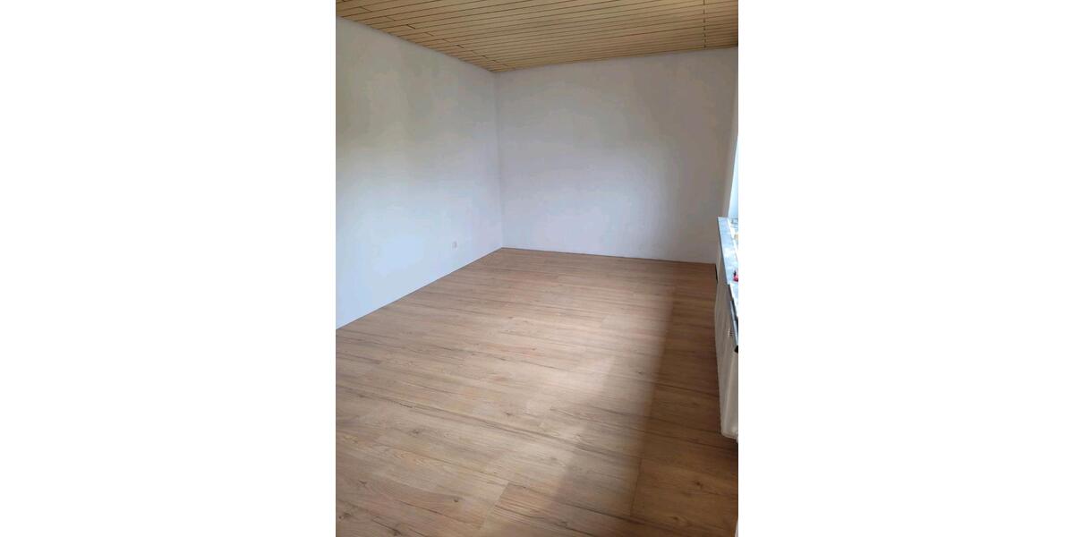 Etagenwohnung Karlsdorf-Neuthard Neuthard - 5 Zimmer, 105 m&sup2;, 1.200&euro; | Angebot:26477374