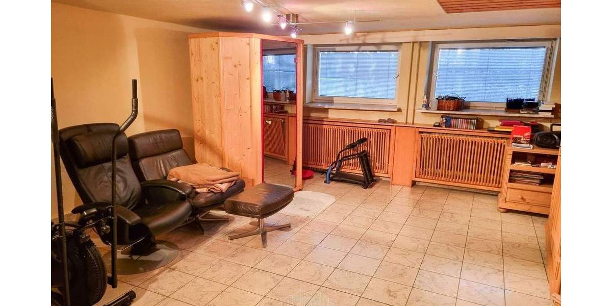 Einfamilienhaus Weingarten (Baden) - 1 Zimmer, 350 m&sup2;, 699.000&euro; | Angebot:25703365