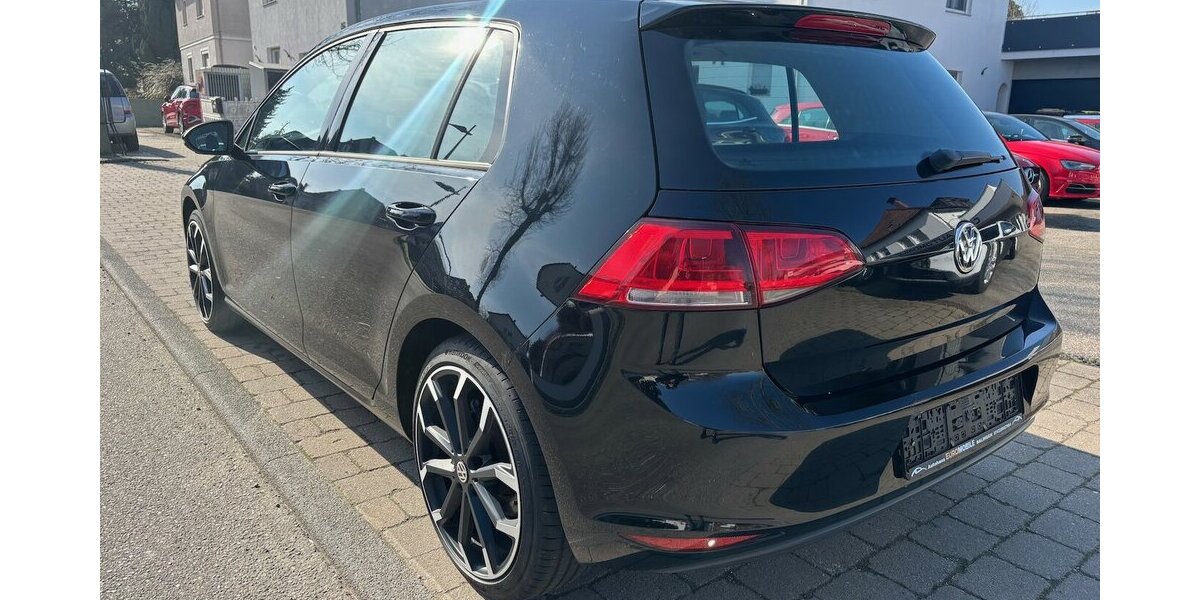 VW Golf VII Trendline BMT 142.000 km 6.990 &euro; Neckarsulm 74172