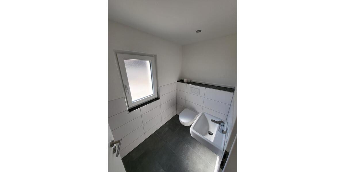 Etagenwohnung Malsch - 5 Zimmer, 121 m&sup2;, 1.500&euro; | Angebot:25894885