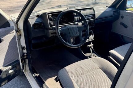 VW Golf 35.000 km 9.450 &euro; Weingarten 76356