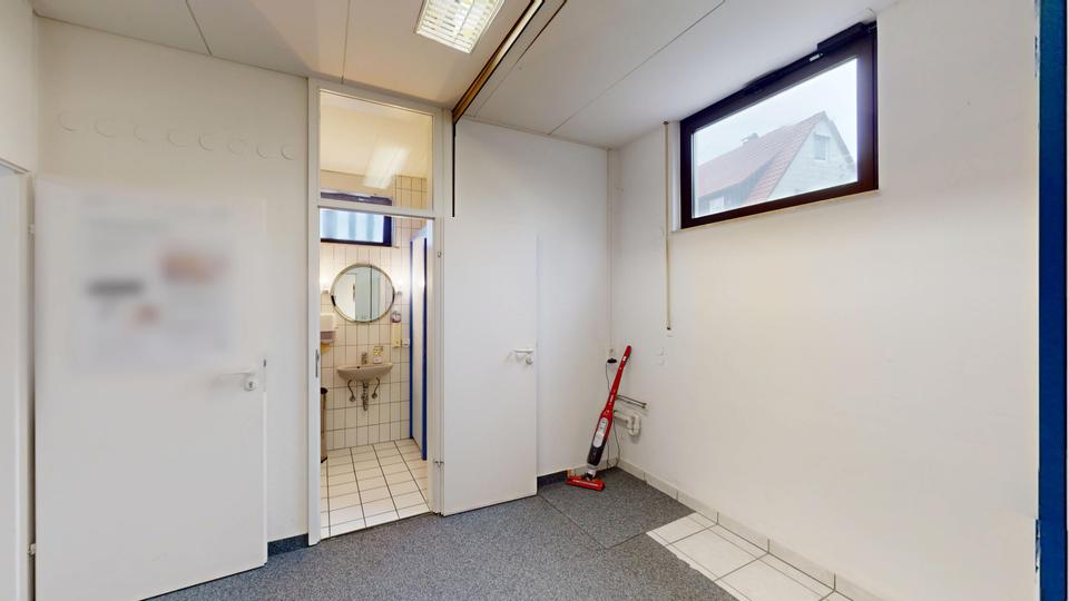 Gewerbeobjekt Sersheim - 1.200&euro; | Angebot:24774902