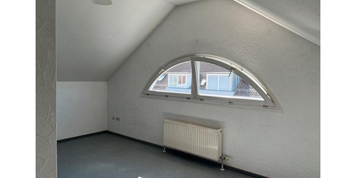 Reihenhaus Heilbronn Kernstadt - 5 Zimmer, 157 m&sup2;, 1.960&euro; | Angebot:25888033