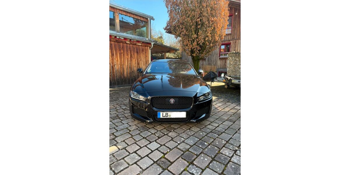 Jaguar XE 155.822 km 21.900 &euro; Sachsenheim 74343