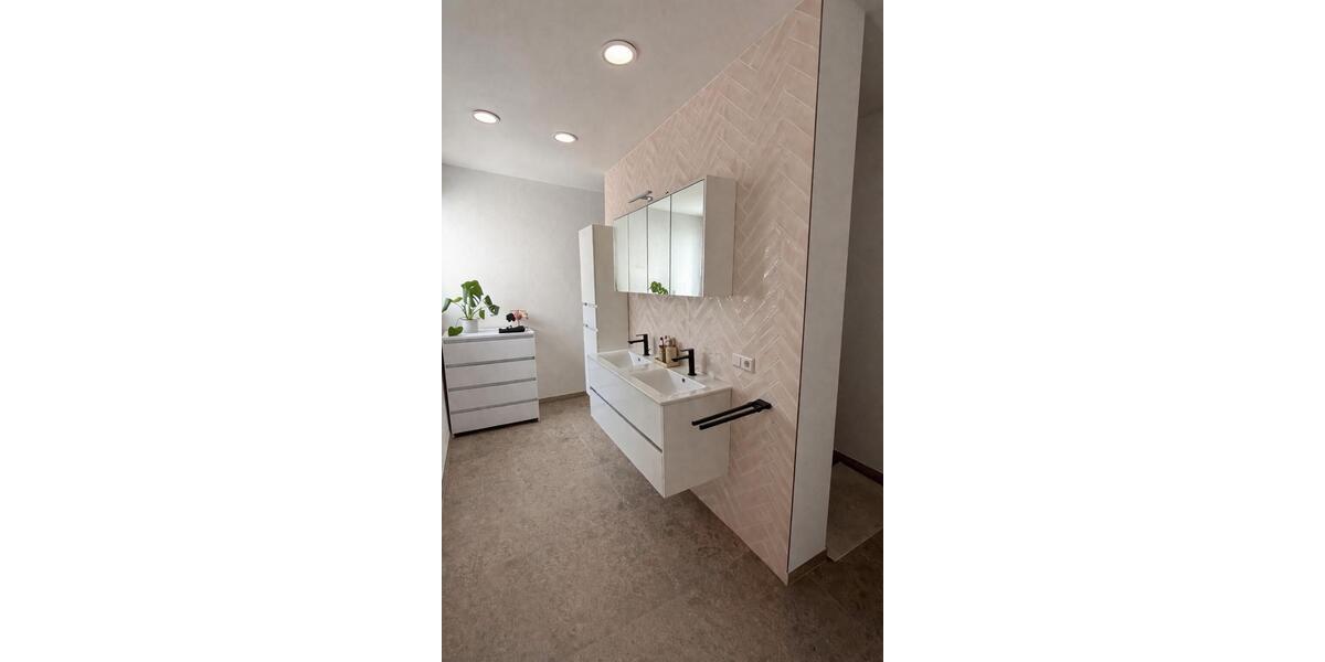 Etagenwohnung Mosbach - 3 Zimmer, 95 m&sup2;, 1.700&euro; | Angebot:25943174