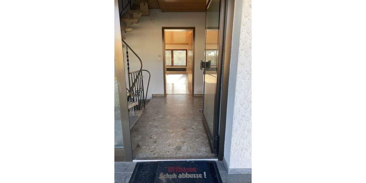 Einfamilienhaus Sinsheim - 7 Zimmer, 220 m&sup2;, 649.000&euro; | Angebot:25657488