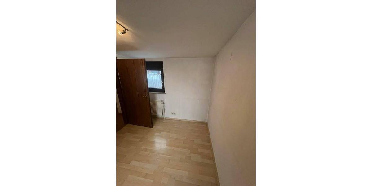 Etagenwohnung Sinsheim - 4 Zimmer, 91 m&sup2;, 295.000&euro; | Angebot:25684675