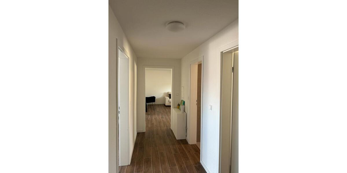 Dachgeschoßwohnung Wiesloch - 3 Zimmer, 70 m&sup2;, 814&euro; | Angebot:25312639