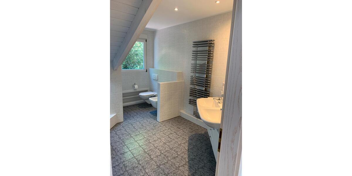 Dachgeschoßwohnung Angelbachtal - 3 Zimmer, 120 m&sup2;, 1.100&euro; | Angebot:25823523