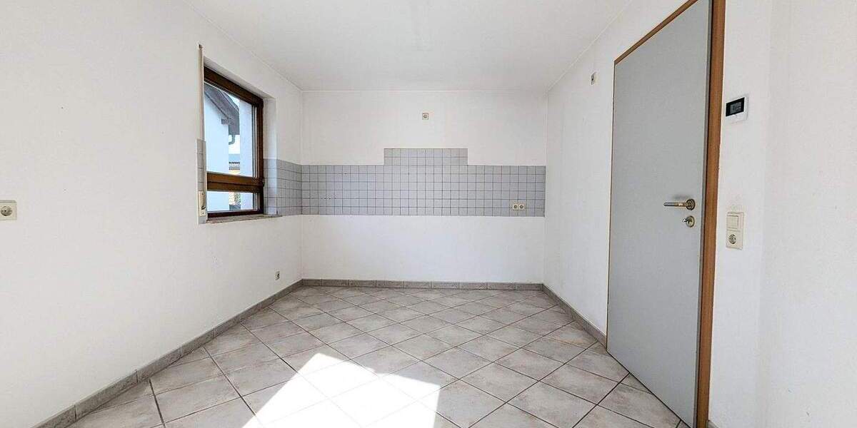 Einfamilienhaus Ötisheim - 7 Zimmer, 168 m&sup2;, 450.000&euro; | Angebot:25777927