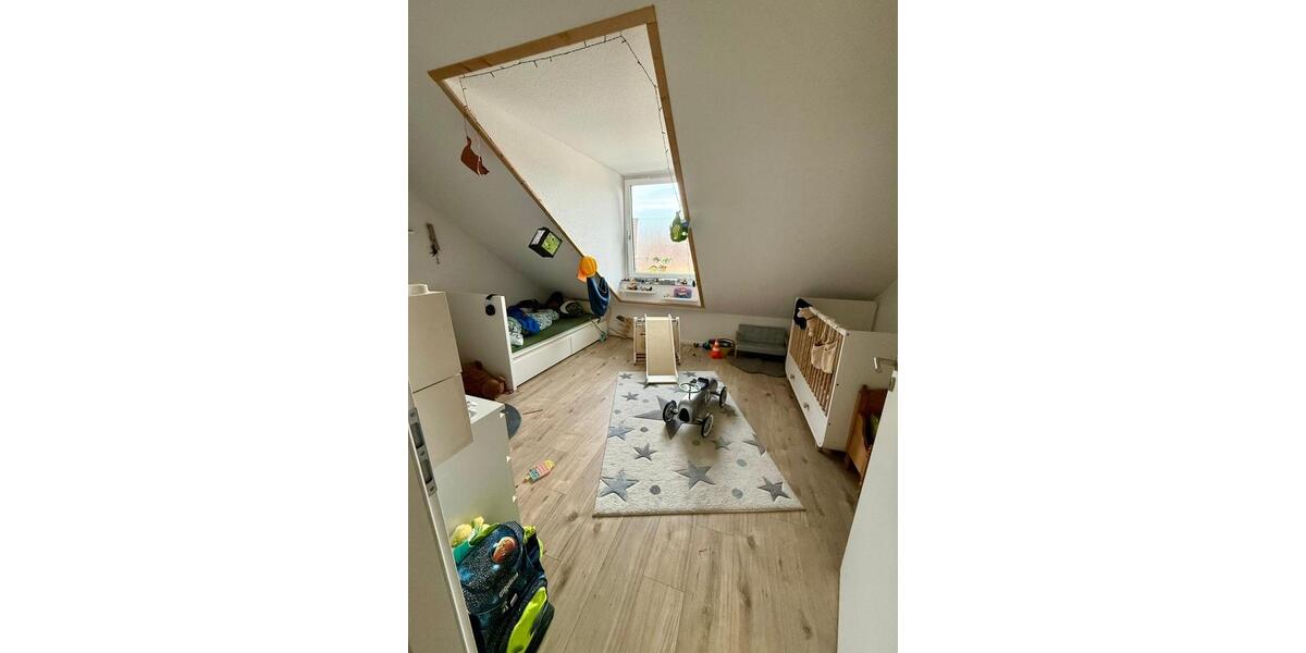 Reihenhaus Sinsheim - 5 Zimmer, 145 m&sup2;, 1.800&euro; | Angebot:23808594
