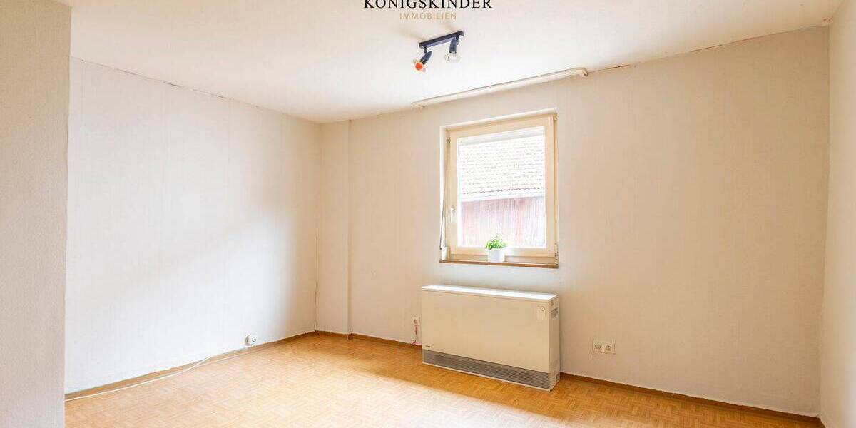 Mehrfamilienhaus, Wohnhaus Hessigheim - 6 Zimmer, 133 m&sup2;, 325.000&euro; | Angebot:25671690