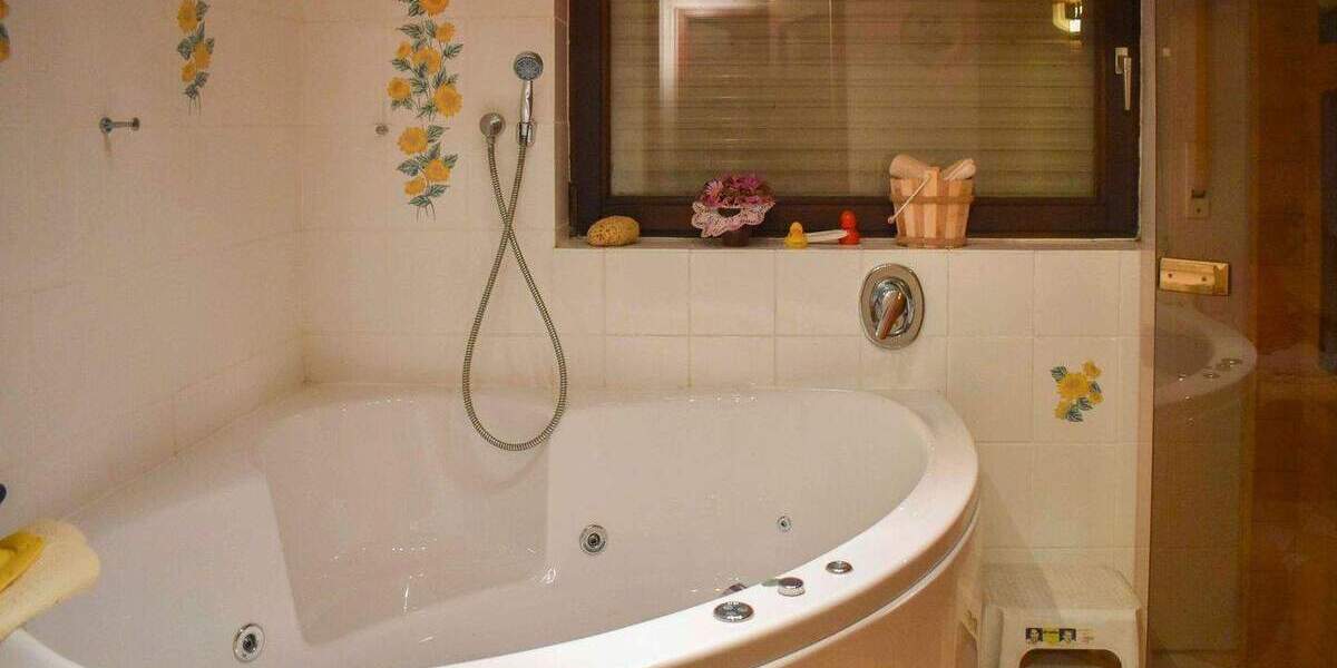 Doppelhaushälfte Bruchsal Untergrombach - 6 Zimmer, 233 m&sup2;, 498.000&euro; | Angebot:25710897