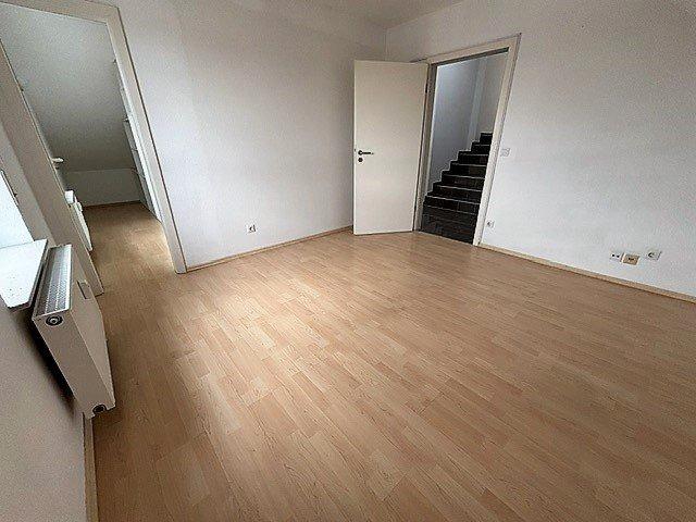 Dachgeschoßwohnung Neckarsulm - 3.5 Zimmer, 101 m&sup2;, 1.040&euro; | Angebot:26631982