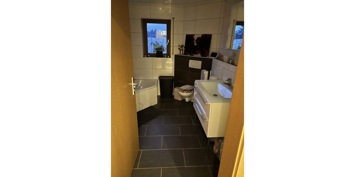 Etagenwohnung Sinsheim Reihen - 4 Zimmer, 100 m&sup2;, 289.000&euro; | Angebot:25657352