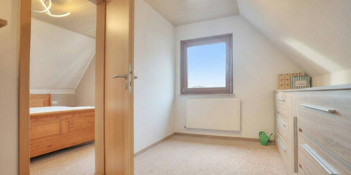 Einfamilienhaus Weinsberg - 4 Zimmer, 90 m&sup2;, 360.000&euro; | Angebot:26408390
