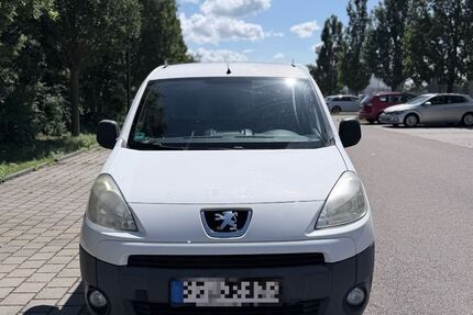 Peugeot Partner 157.500 km 3.750 &euro; Bruchsal 76646