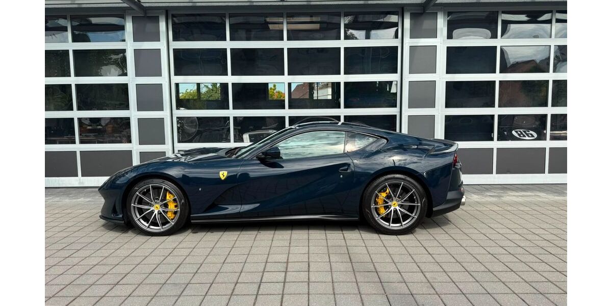 Ferrari 812 3.200 km 355.000 &euro; Heilbronn 74076