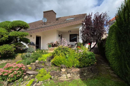 Haus Bretten - 7 Zimmer, 216 m&sup2;, 650.000&euro; | Angebot:27125888