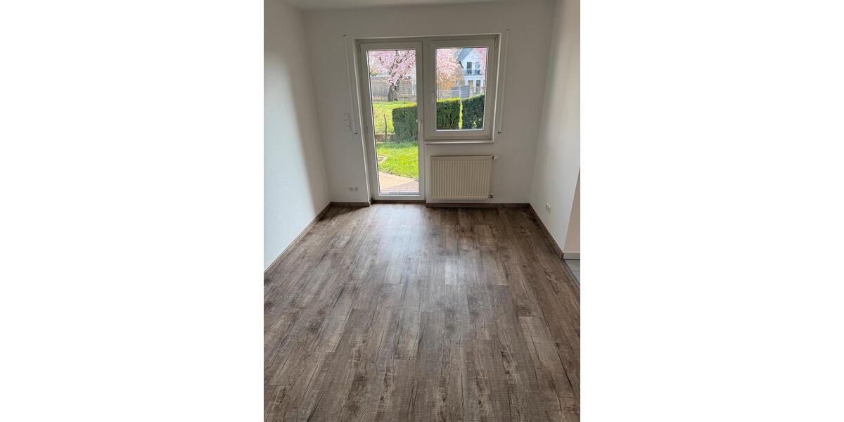 Etagenwohnung Sulzfeld - 2 Zimmer, 50 m&sup2;, 480&euro; | Angebot:25839381