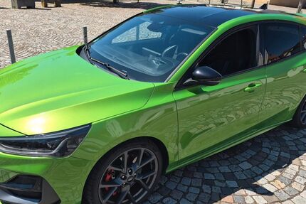 Ford Focus 65.000 km 25.990 &euro; Dürrn 75248
